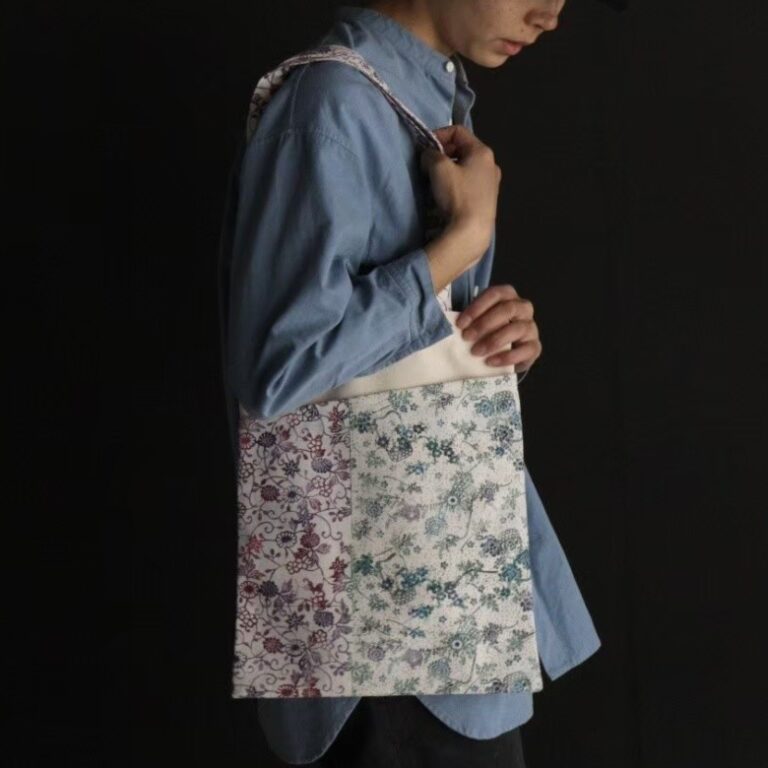 街歩きトートバッグ 手差し型染 花篭×花唐草 肩掛けW